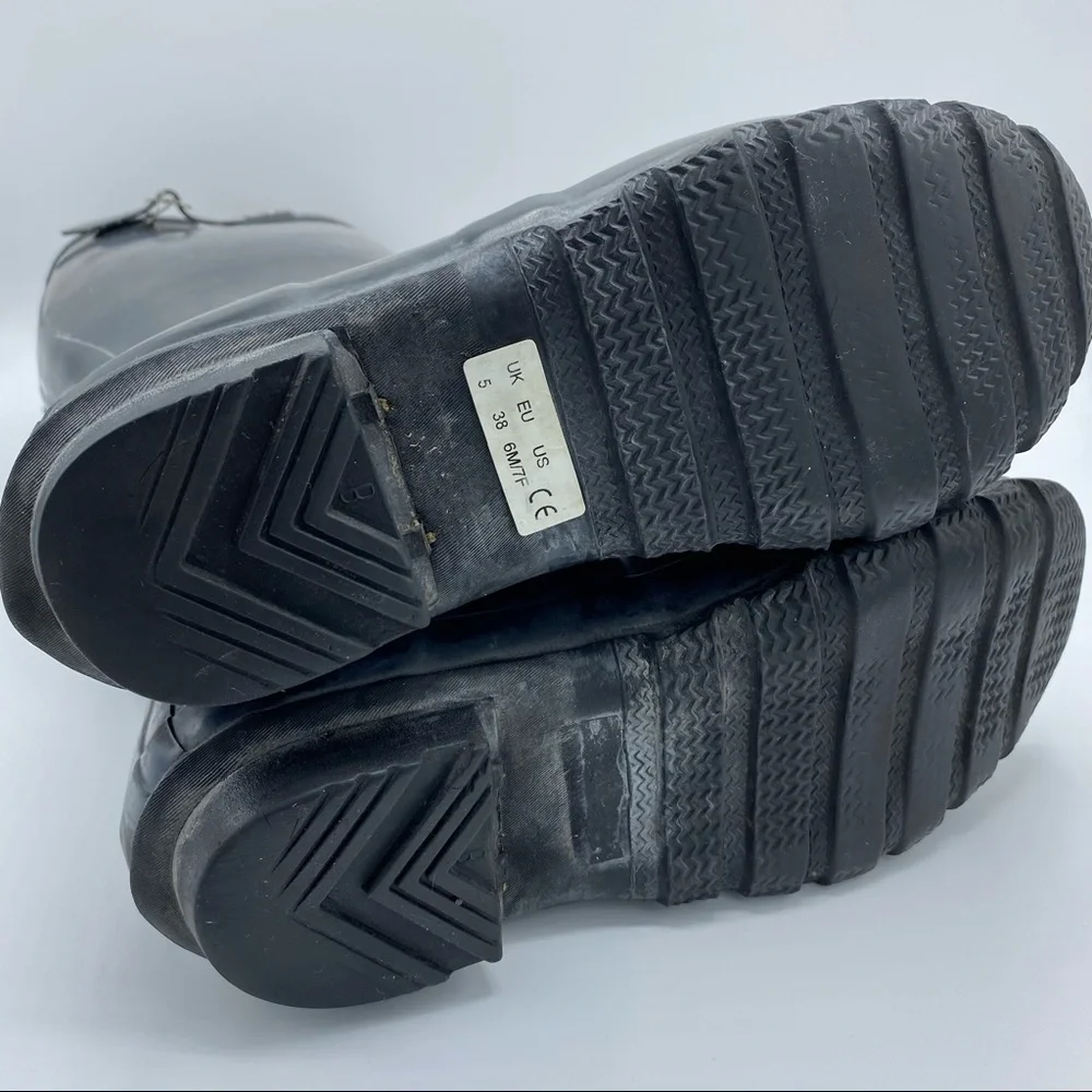 Hunter Original Tall Matte Black Rain Boots Size 6